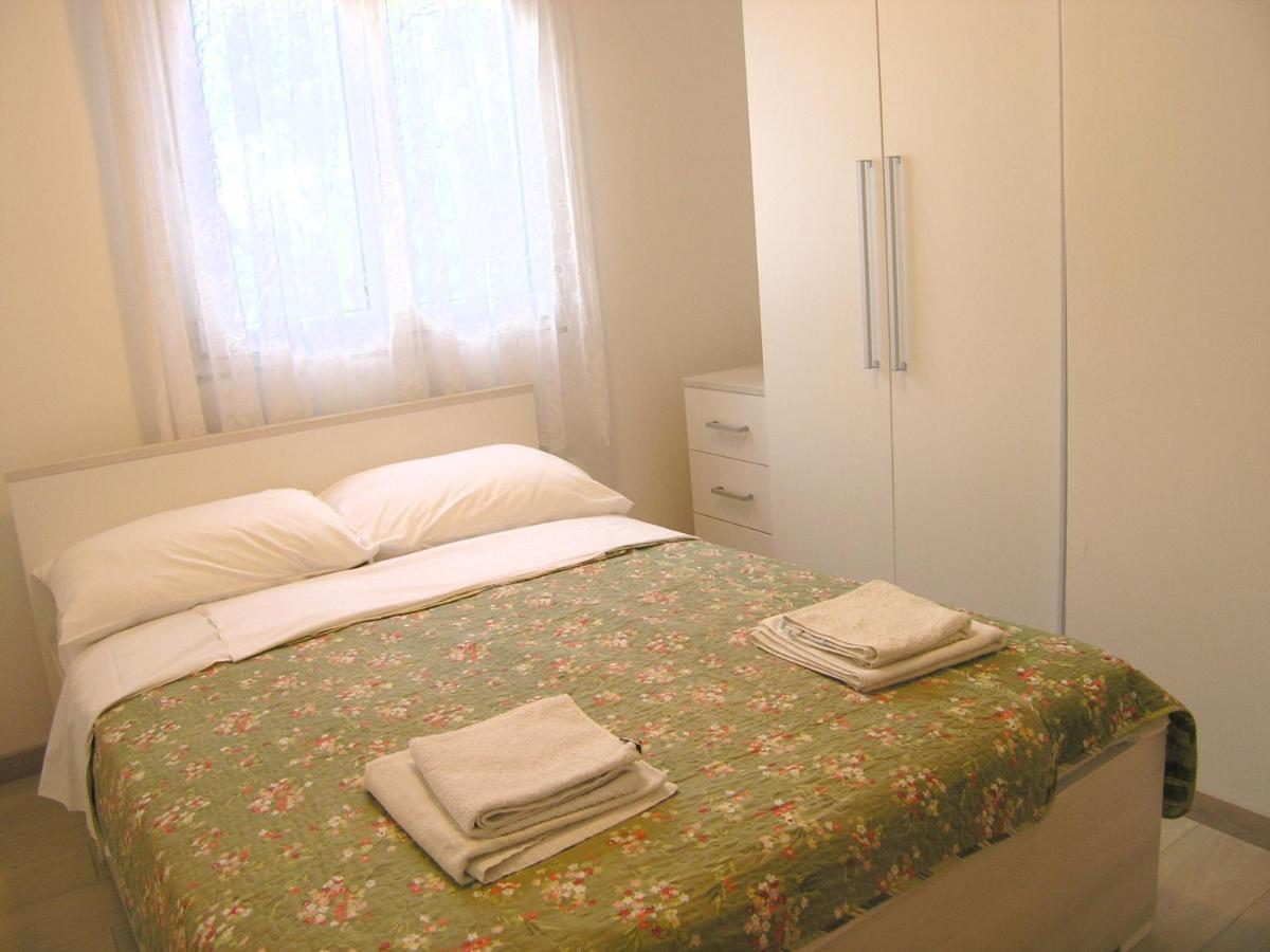 Apartments Sokolovic Krk Town Eksteriør billede