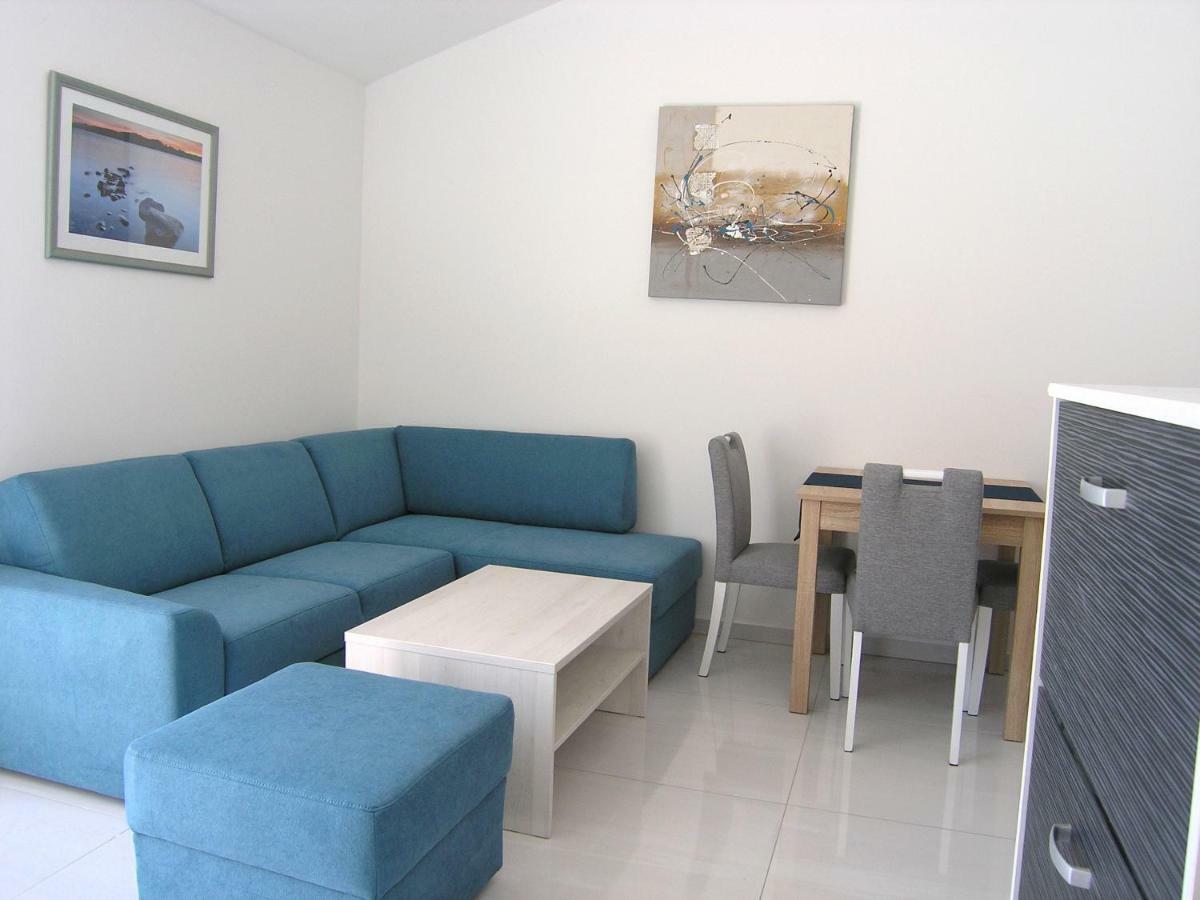 Apartments Sokolovic Krk Town Eksteriør billede