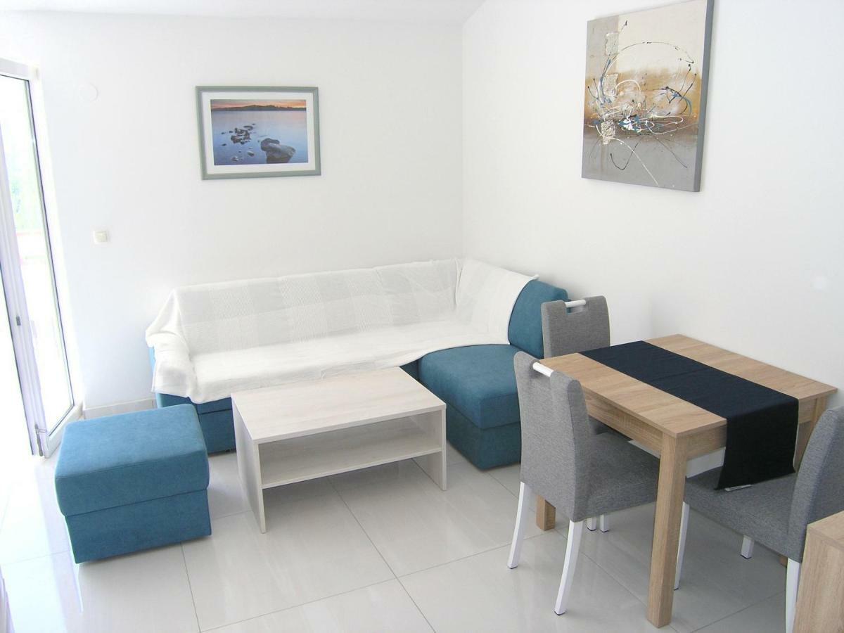 Apartments Sokolovic Krk Town Eksteriør billede